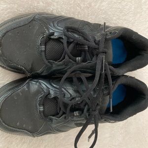 New Balance Women's 624 V2 Casual Comfort Cross Trainer